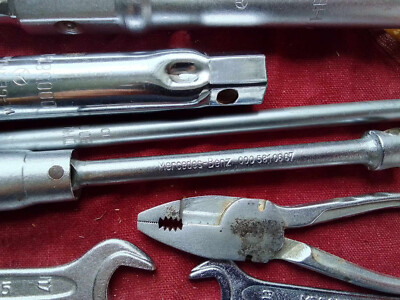 Mercedes-Benz Benz Tool Kit for W123 W124 W126 W201 W115 W114 W116 Mercedes-Benz Benz Tool Kit for W123 W124 W126 W201 W115 W114 W116