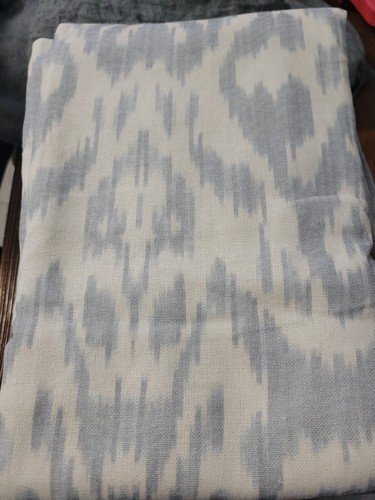 Pottery Barn Vega Ikat Curtain Drape 50x108" Light Filtering  - Afbeelding 1 van 2