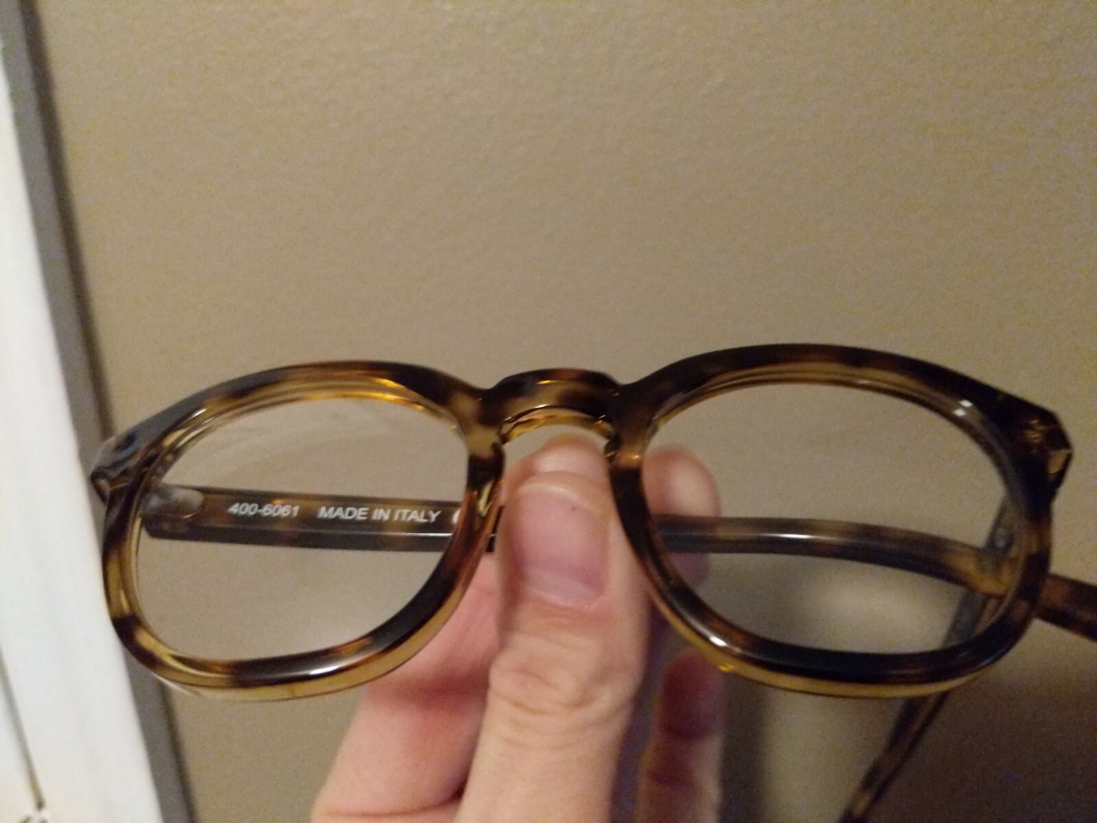 KOLO Premium Reading Glasses, Classic Round Honey Tortoise +1.0 Italy Used