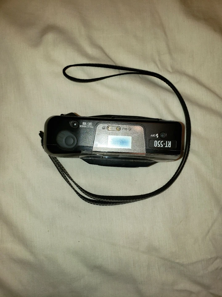 Riken Ricoh RT-550  35mm/70mm  Camera.Untested. No Battery. Selling As Is/Parts  - Image 3 of 4