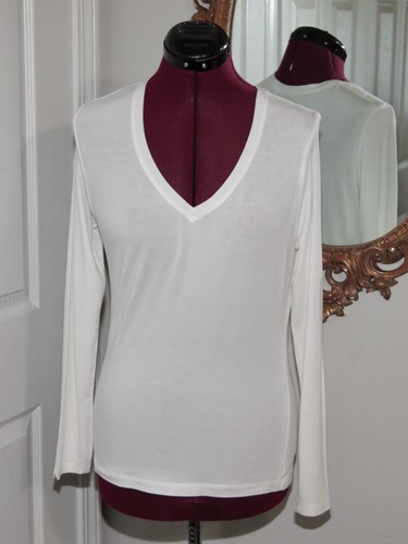 Cuddl Duds Basisschicht weiß Top V-Ausschnitt weich & dehnbar Damen Medium