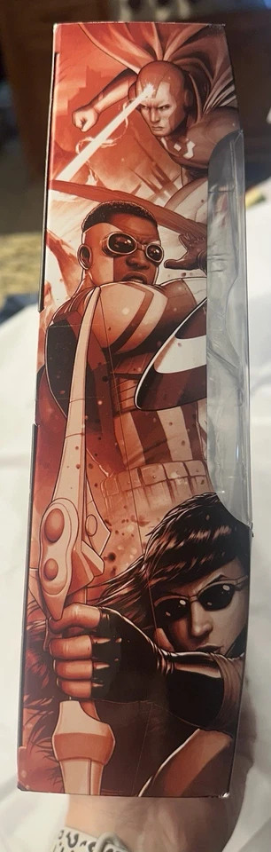 Marvel Legends Pack de 3 Avengers Vision, Sam Wilson Capitán, América, Kate Bishop Foto 4 de 4