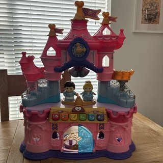 Vtech toot toot friends magic light up castle