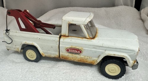 Vintage Tonka 9 inch Jeep Wrecker Tow Truck Pressed Steel 1970s - Picture 3 of 13