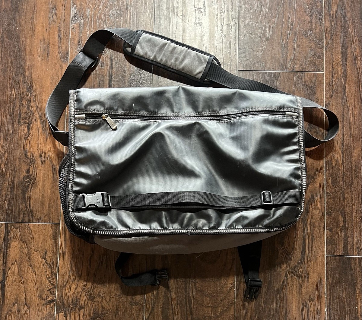 Vintage Y2K Nike Messenger Bag Crossbody Laptop School Work Travel