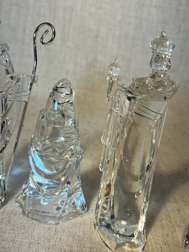 Carlton Cards ICY CRYSTAL HOLY FAMILY CHRISTMAS NATIVITY~Jesus~Acrylic Figurines - Picture 11 of 24