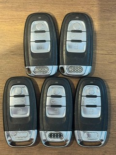 5 X GENUINO AUDI MANDO A DISTANCIA DE 3 BOTONES LLAVERO INTELIGENTE PROBADO Y FUNCIONANDO LOTE DE TRABAJO