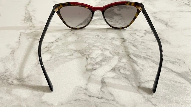 Gafas de sol PRADA SPR01V marco negro y rojo y tortuga 56-20 320/0A7 145 2N negro Foto 2 de 4