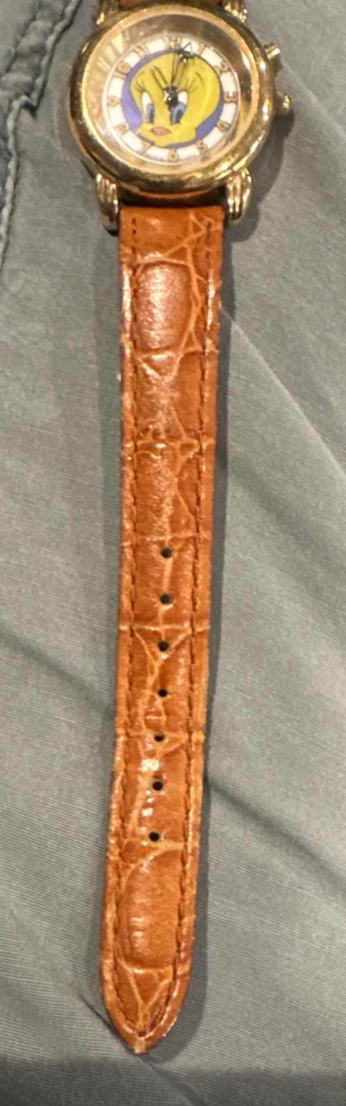 Tweety Bird Ladies Armitron Gold Tone Brown Leather Analog Watch 2200/205 K7