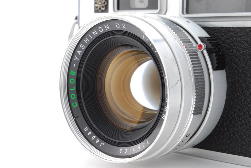 【N MINT+++】YASHICA 35 GSN ELECTRO 45mm f/1.7 Spiderman Model Film Camera - Image 2 of 4