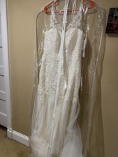 Stunning David  s Bridal Wedding Dress   Style MK3718 Size 10 ivory