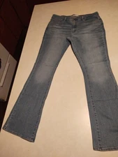 SIGNATURE GOLD BY LEVI STRAUSS & CO WOMANS MID RISE BOOT CUT 14M WAIST 32/32 NEW