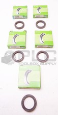 LOT OF 5 NEW SKF 692353 OIL SEAL