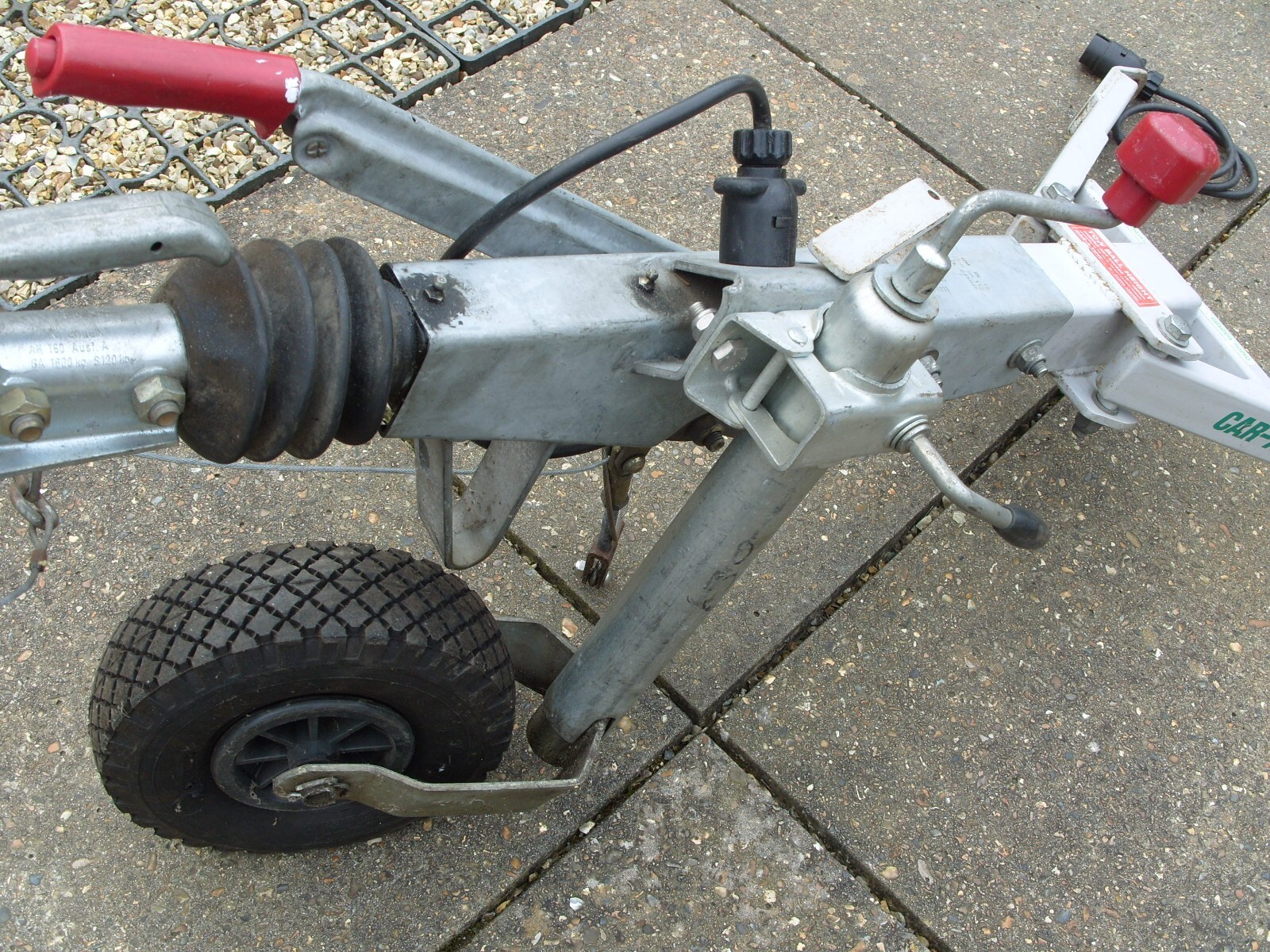 MOTORHOME CAMPERVAN UNIVERSAL FOLDING BRAKED TOW A CAR TOWING A FRAME