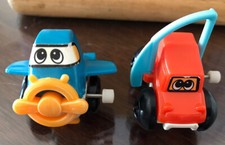 VINTAGE 1978 TOMY TOYS FLIP FLOPPERS PLANE/CARWHITE KNOB WIND UP