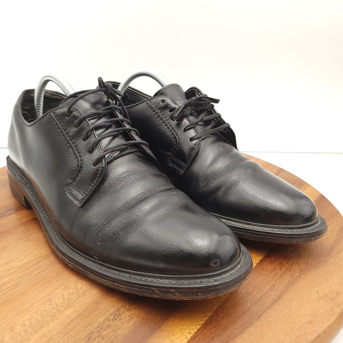 Classic Black Leather Men\