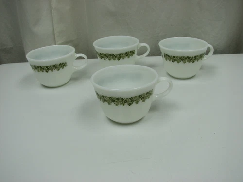 4 Pyrex Vintage Corning Spring Blossom Crazy Daisy Corelle Coffee Cup Mugs Green