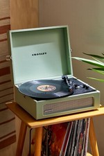 New Urban Outfitters Crosley Voyager Bluetooth Record Player MSRP: 120