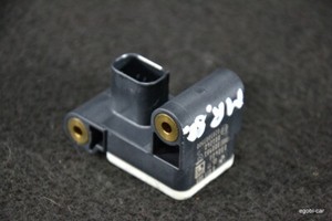 BMW 1er E87 Crashsensor mitte rechts Airbagsensor Beschleunigungssensor 6911003