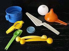 Tupperware Kitchen Gadget Lot Funnel Juicer M...