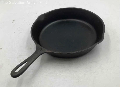 Wagner Ware Black 10.5 Inch Cast Iron Non-Stick Round Shape Skillet/Griddle