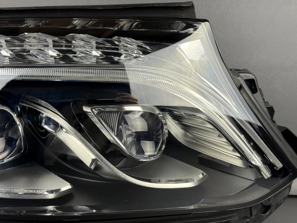 完美! 2017-2019 MERCEDES-BENZ GLS450 550 63 右乘客 LED 头灯 原始设备制造商 — 第 2/4 张图片