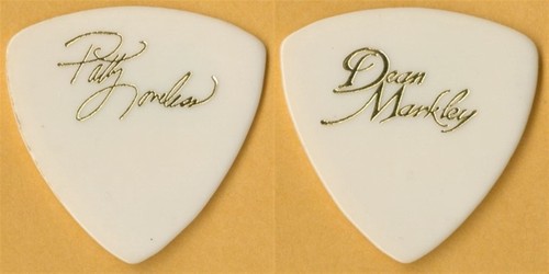 Patty Loveless 1994 When Fallen Angels Fly concert tour signature Guitar Pick