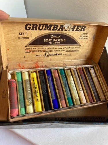 Pastel Lot New and Artist Used Grumbacher and NuPastel 6 boxes 98 total tin box - Picture 4 of 9