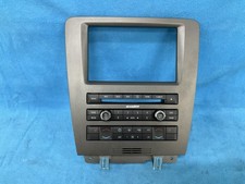 2011-2014 Ford Mustang Gt Navigation Radio Bezel Climate Control Br3t-18a802-ae 2011-2014 Ford Mustang Gt Navigation Radio Bezel Climate Control Br3t-18a802-ae
