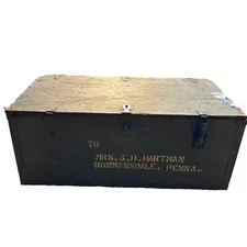 Vintage US Army Footlocker Portable Chest Trunk Military