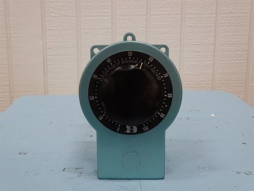 STACO ENERGY 1210CT VARIABLE POWER TRANSFORMER 120V 60HZ 12A 1.4KVA (22876 - - Picture 1 of 8