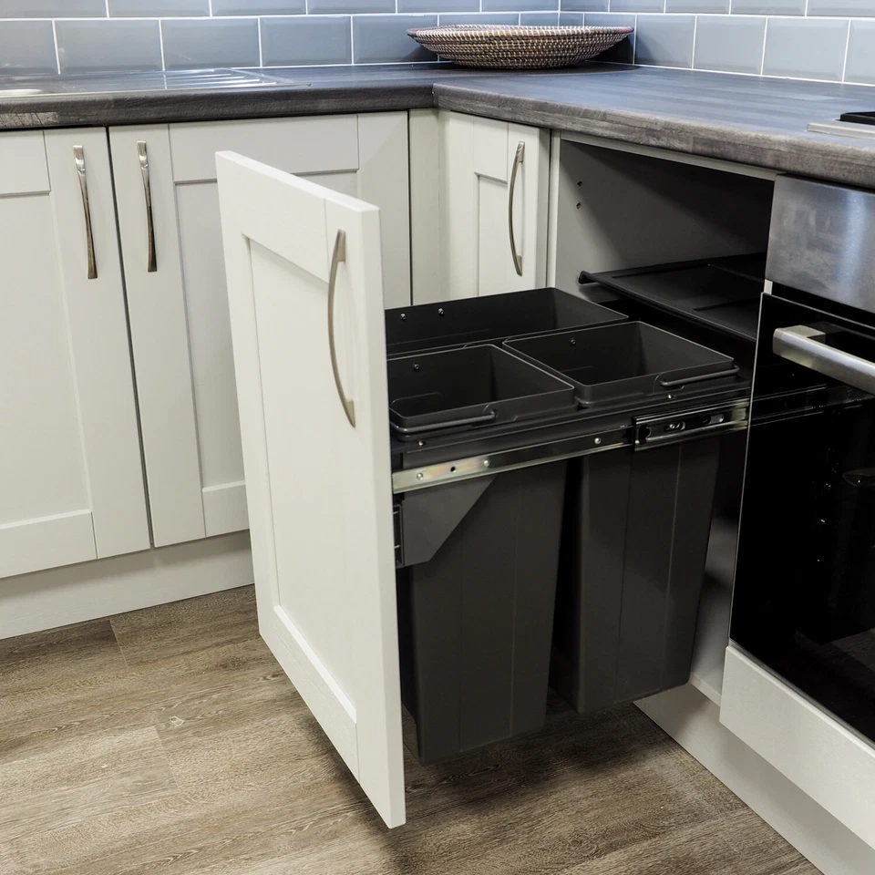 68L Integrated Pull Out Kitchen Waste & Recycling Bin for 500mm Cabinet 68 Litre - Image 4 of 4