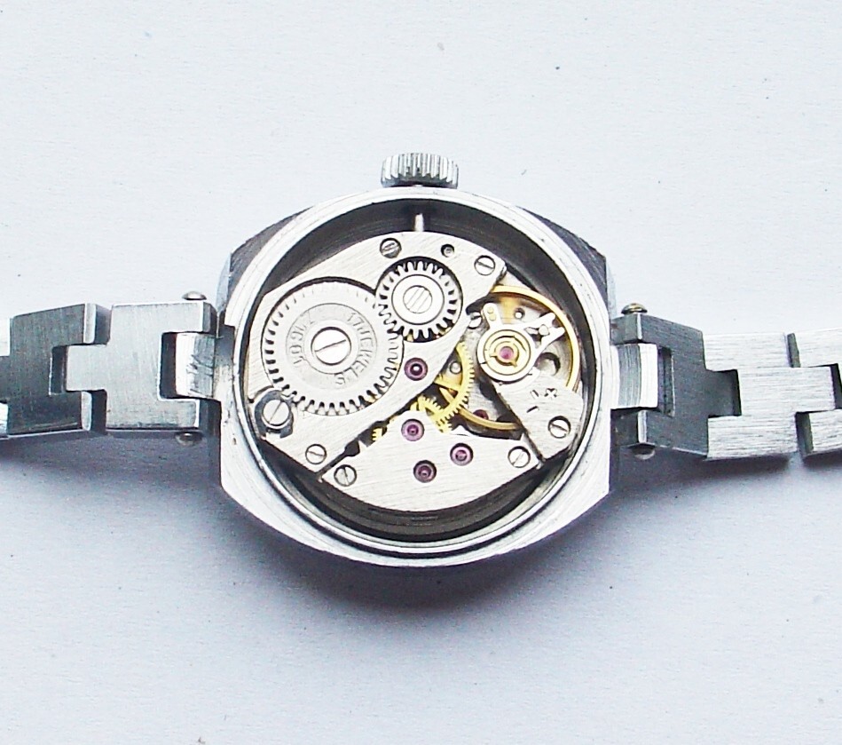 Vintage Zarya 1601 Russian Mechanical Wind 17 Jewel Ladies Watch Box Papers Mint Vintage Ladies Watch Zarja Cal.1601 Zaria 17 Jewels Soviet  main image 3