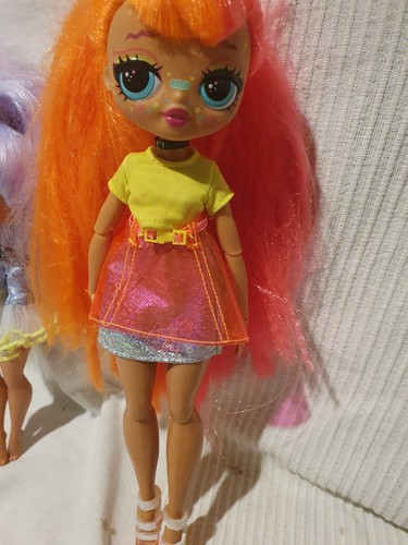 LOL Dolls x 2 - Picture 2 of 3