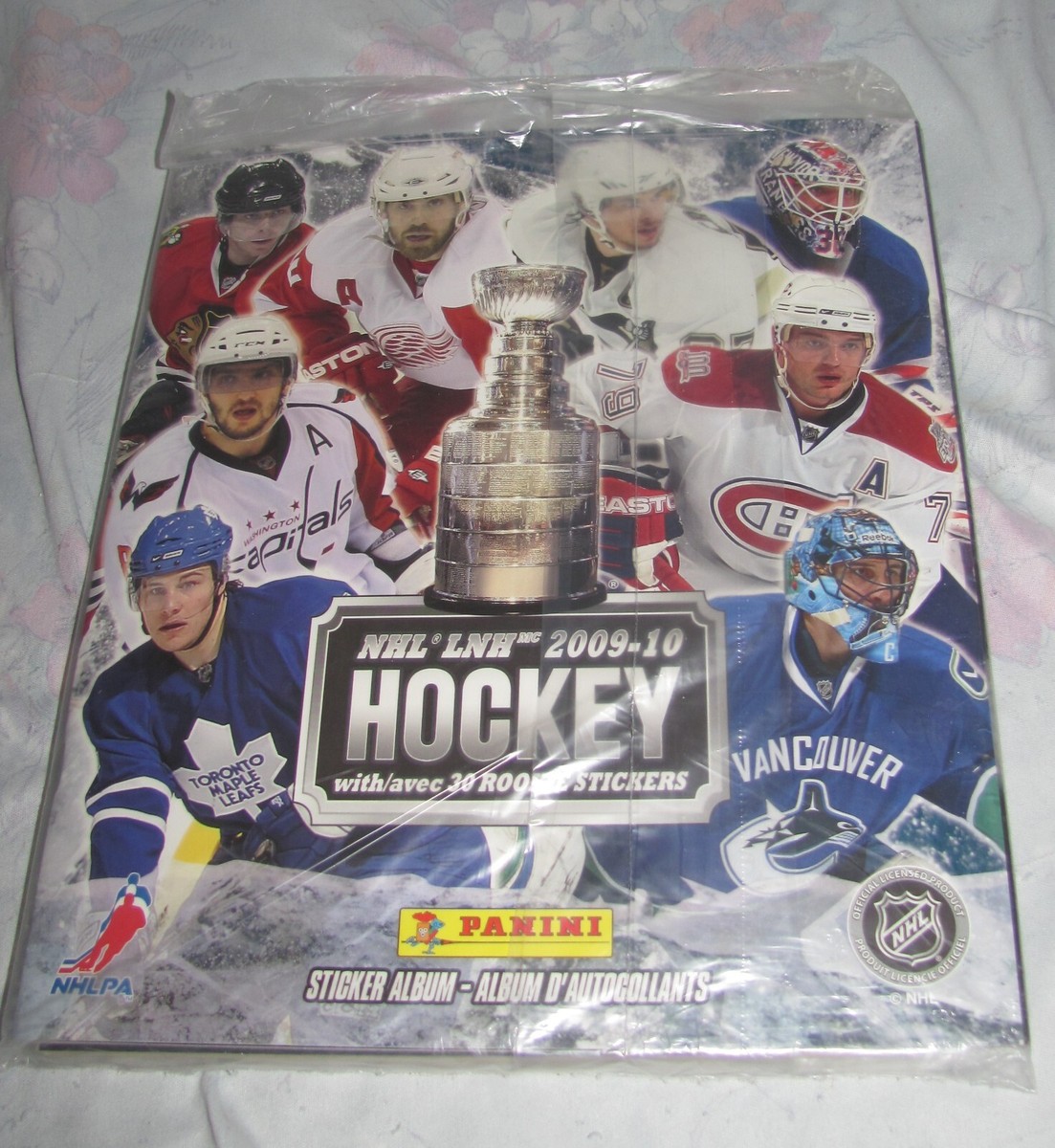 2009 - 10 NHL Hockey Panini Sticker Album Book with 30
