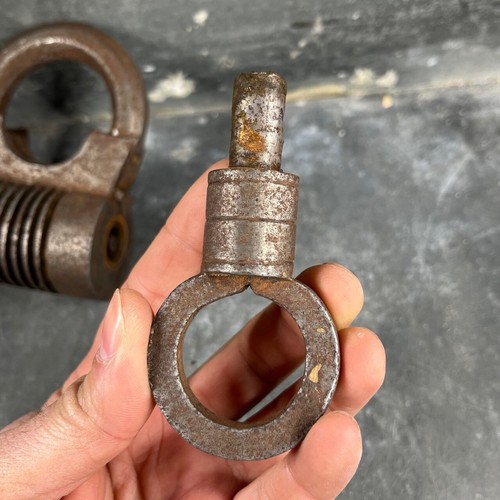 Cadenas Ancien Circa 1800 en Fer Forgé avec Clé – Fonctionnel - Afbeelding 9 van 10