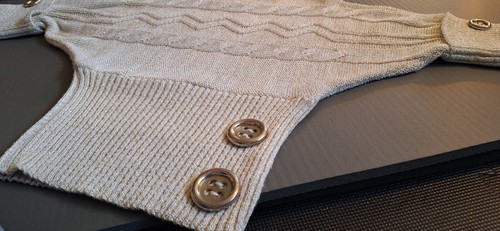 B & C Woman's Small Off White Light Colored Blouse Giant Gold Accent Buttons - Picture 4 of 9