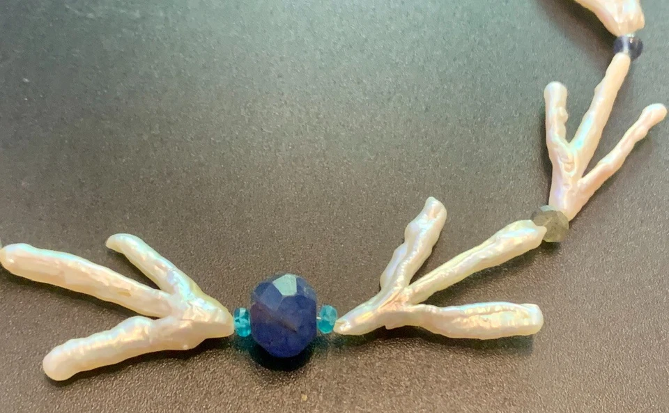 Collar cuentas perlas y zafiros grandes barroco plata abeja cierre de palanca 17 pulgadas Foto 2 de 4