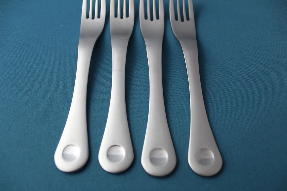 4 tenedores de ensalada Robert Welch PÉNDULO acero inoxidable satinado NUEVO 6 3/4" Foto 2 de 4