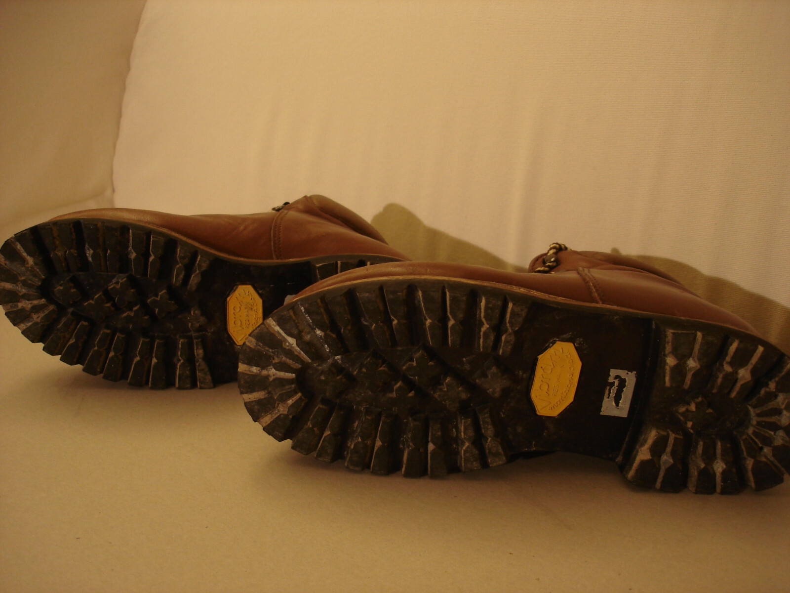 Picture 4 of 8