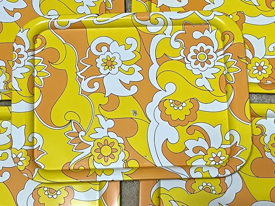 5 BANDEJAS TV HIPPIE Dippie Trippie psicodélicas amarillo naranja blanco mod años 60 de colección Foto 3 de 4