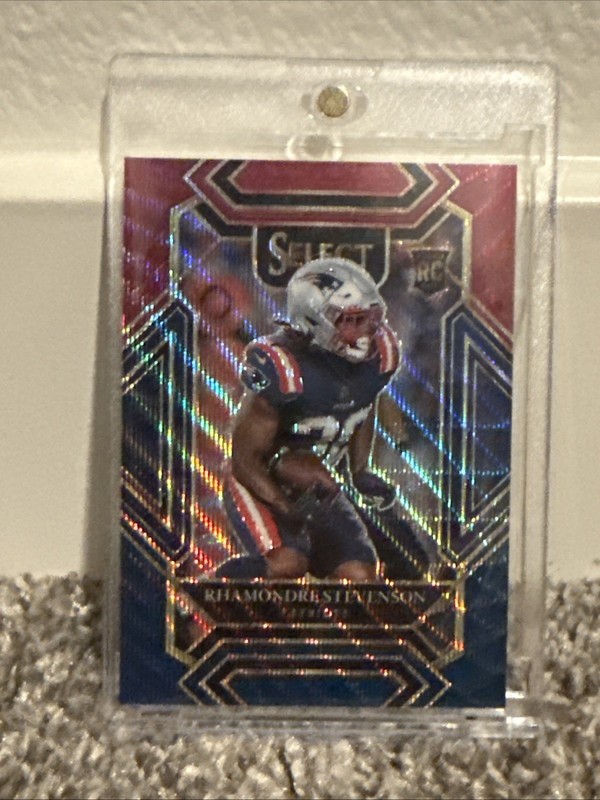 2021 Panini Select Club Level Rhamondre Stevenson #275 Tri-Color Prizm /149 (RC)