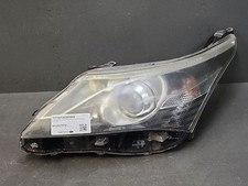 Feu avant (phare) Toyota AVENSIS