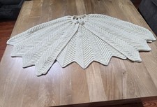 VTG 70s Handmade Crochet Cape Poncho Ivory Chevron Zig Zag Scalloped Knit Shawl