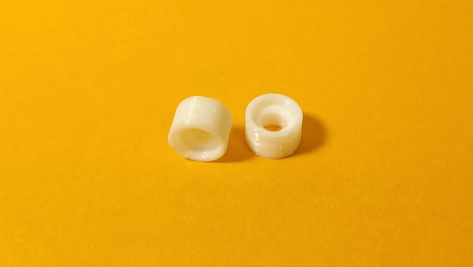 Reemplazo de buje de bola y enchufe de bloqueo de cambio 95-99 Chevy C 1500 Foto 2 de 4