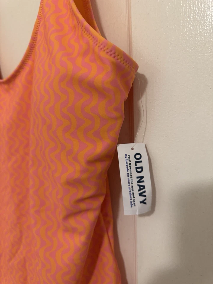Novo com etiquetas Maiô Old Navy One Piece Padrão Geométrico Squiggle L Rosa Laranja Estofamento - Imagem 3 de 4