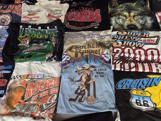 LOT OF 250 VINTAGE T SHIRTS VTG 80s 90s Y2K RACING NOVELTY TOONS SPORTS USA