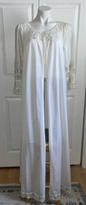 VTG Miss Elaine Nylon Robe Embroidered Sleeves Lace Trim 1 Button Ivory Sz L