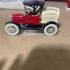 Ertl 1918 Runabout Barrel Old Milwaukee Light Die-Cast Truck Bank