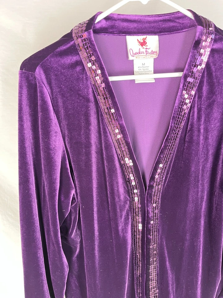 Quacker Factory Purple Sequin Velvet Clasp Front Cardigan Size M Gorgeous - Image 3 of 4